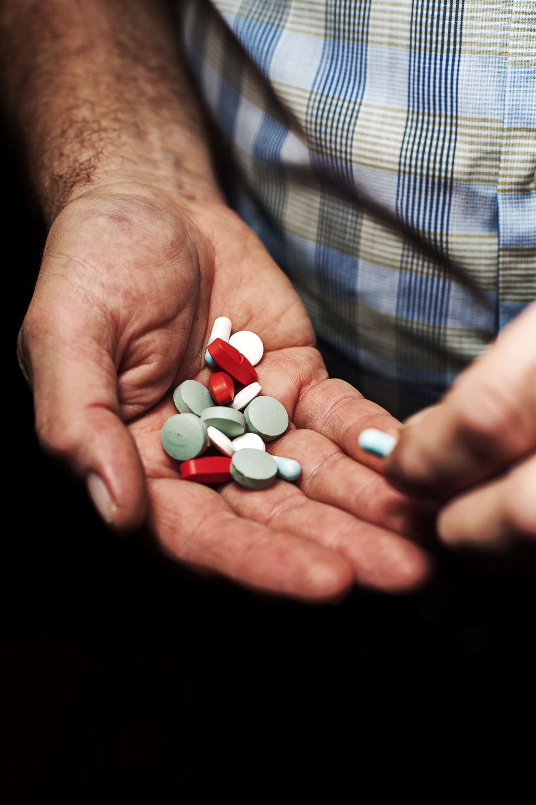 A man seeks prescription drug rehab in Los Angeles 