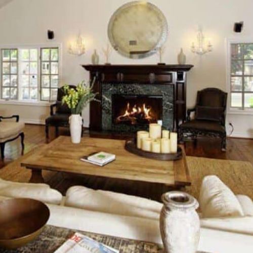 A sitting room at Harmony Place