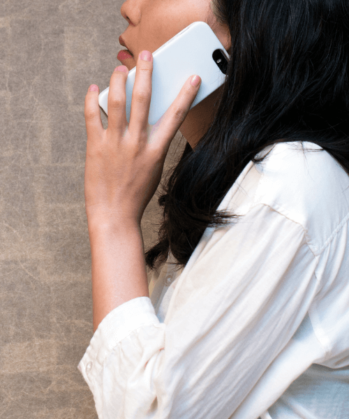 Woman talking to an advisor on an addiction recovery support line